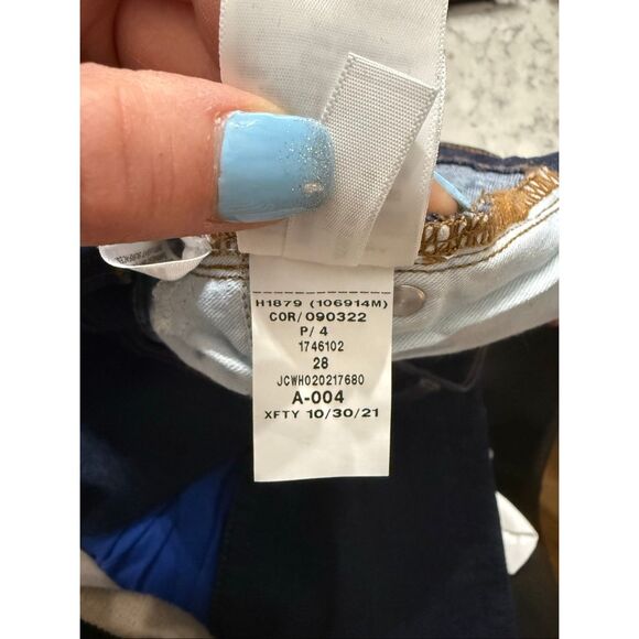 J. Crew 9” Mid-Rise Toothpick Jeans in Classic Wash Size 28 NWOT - Picture 7 of 7